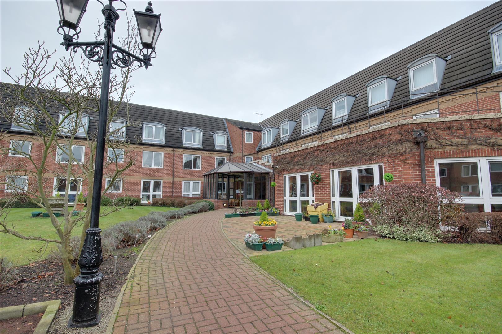 Matthew Limb Property for sale in West Hull